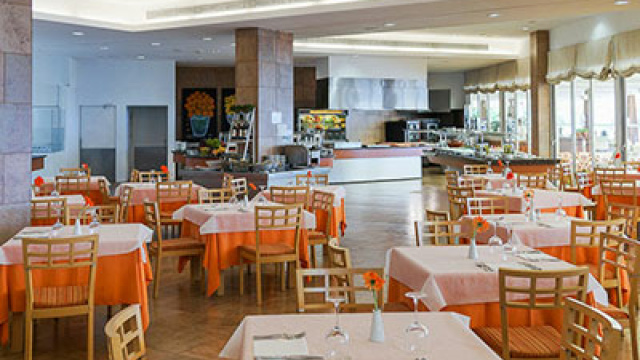 RESTAURANTE SENATOR ÁGUILAS BUFFET LIBRE